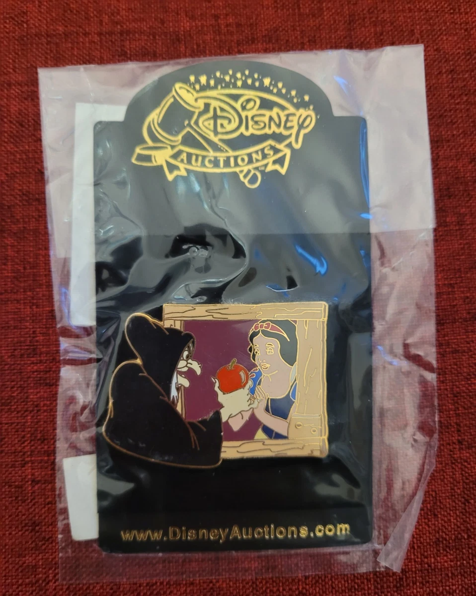 2004 Contemporary Disney Pins, Patches & Buttons (1968-Now) for