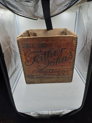 ANTIQUE FATHER JOHNS MEDICINE LOWELL MASS U.S.A. WOOD ART BOX SINCE 1855 CANADA