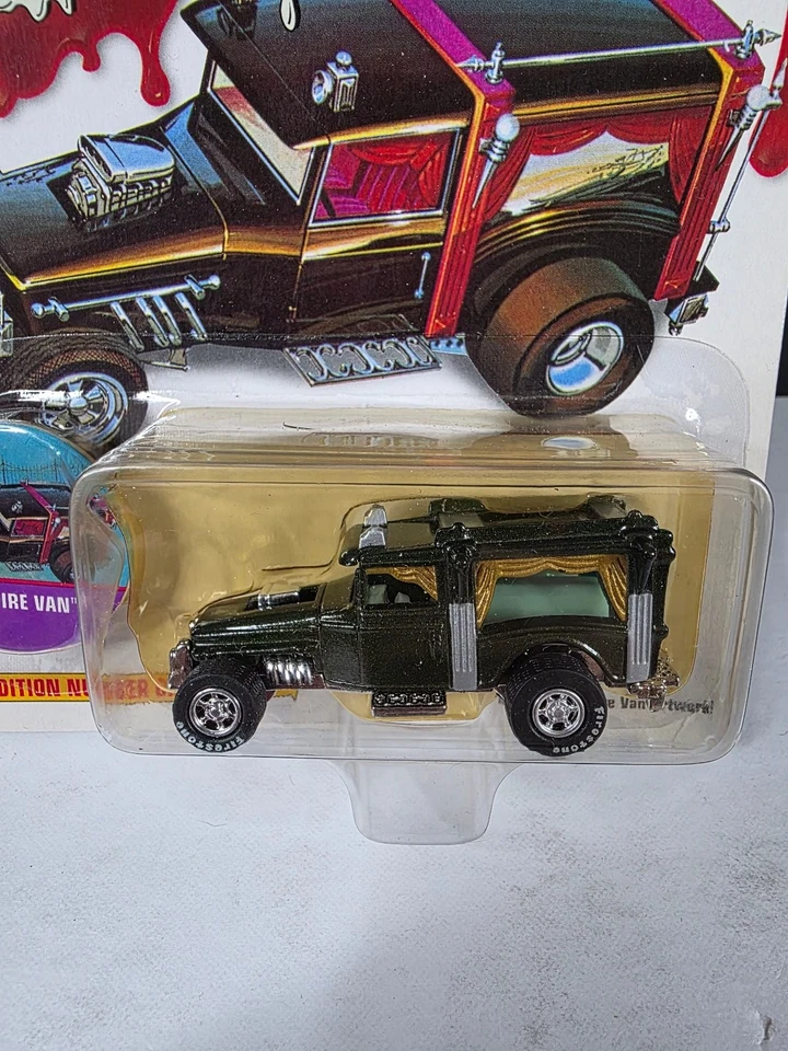 Johnny Lightning Fright'ning Lightnings Vampire Van 1:64 Die-Cast Metal - Image 2 of 3