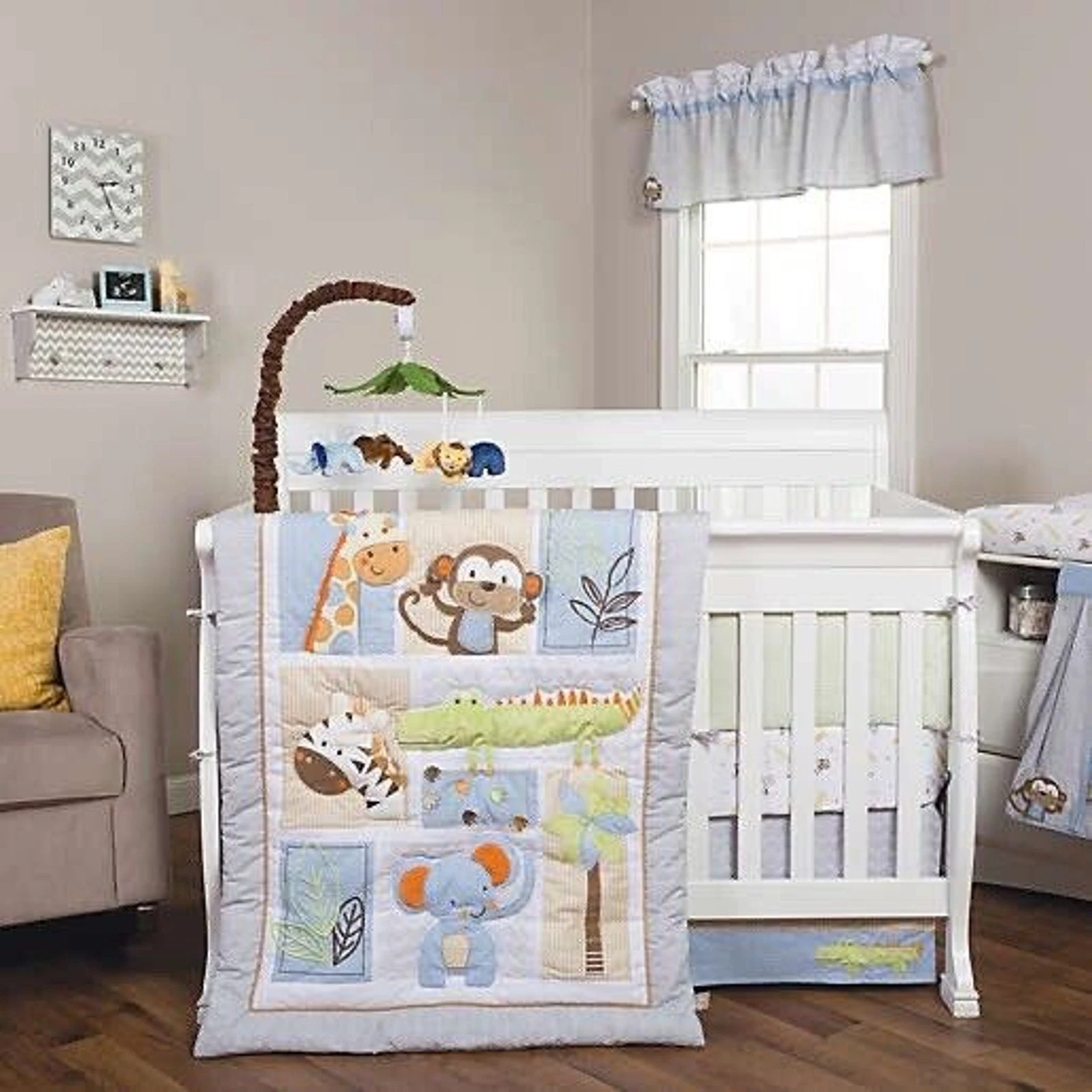 Trend Lab Jungle Fun 6 Piece Crib Bedding Set Reversible Quilt Skirt Pad NEW
Opens in a new window o