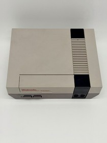 Nintendo NES Console Lot Bundle w/games & More Tested/Working!
