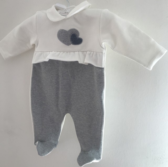 up to 1 month sleepsuits