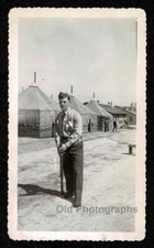 1942 WW2 ERA SOLDIER DRESS UNIFORM CAMP RIFLE OLD/VINTAGE PHOTO SNAPSHOT- D233