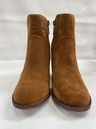 Breckelle's women's camel tansuede heeled boots Size Size 6 - Picture 4 of 8
