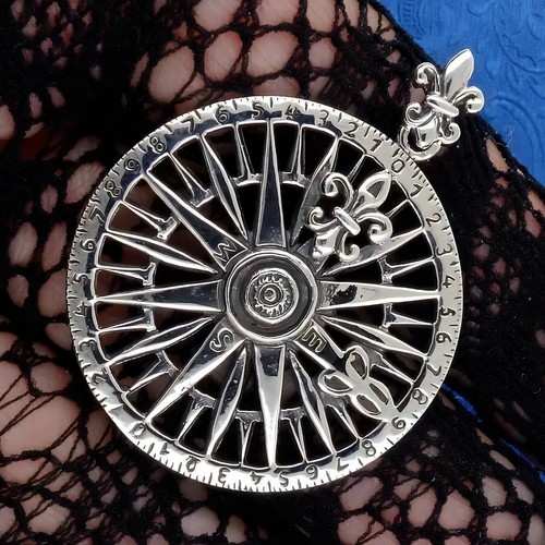 Fleur De Lis Compass Pendant 925 Sterling Silver Good Luck Charm - Picture 2 of 3