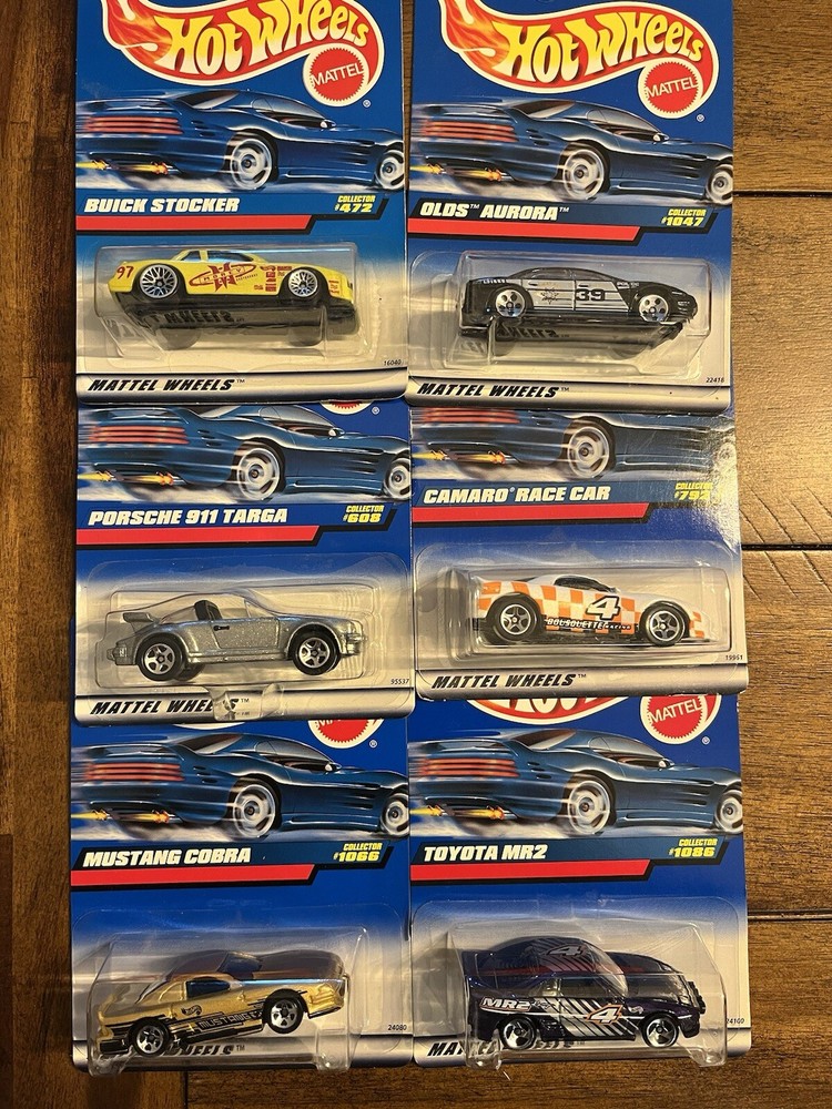 1998 Hotwheel Mix of 6 cars Collection #472#608.#1066,#1048#792#1086 1:64 NEW!
