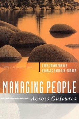 Fons Trompenaars Charles Hampde Managing People Across  (Paperback) (UK IMPORT)
