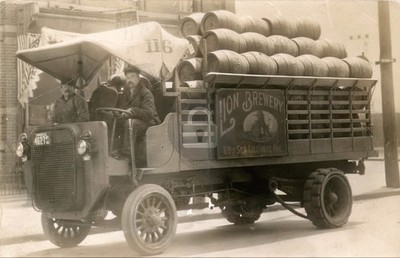 Lion Brewery Keg Delivery Truck 108th & Columbus Ave NYC 1913 RPPC Postcard COPY
