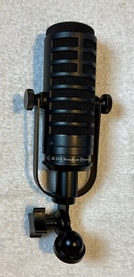 MXL BCD-1 Broadcast Dynamic XLR Microphone w/ Hard Case, Open Box