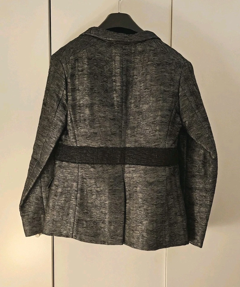 Miu Miu взлетно-посадочная полоса блейзер серый металлик люрекс шелк размер IT42 лучше всего подходит UK8 US4 EU36 - Изображение 4 из 4