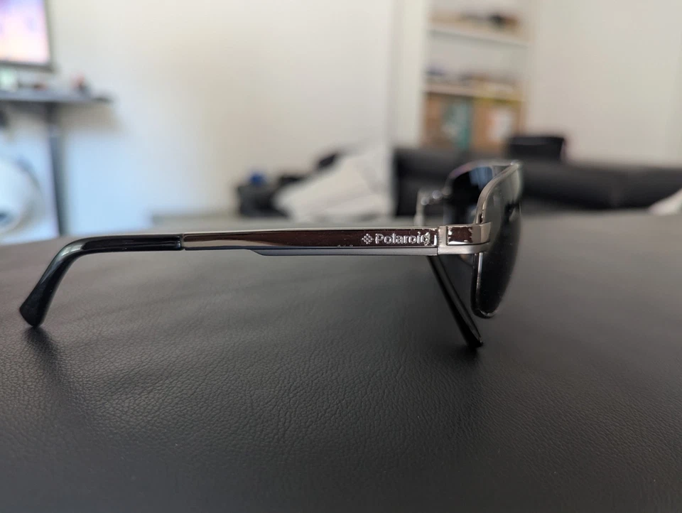 Occhiali Da Sole Polaroid - Imagen 2 de 3