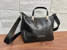 MARC BY MARC JACOBS BLACK SHOULDER BAG