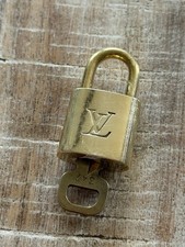 EB-554 347 Authentic LOUIS VUITTON Lock Key set Padlock brass Unpolished LV