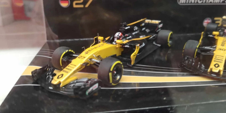 Renault R.S.17 Niko Hülkenberg & J. Palmer 2-Car Set 2017 Minichamps 472172730 - Image 4 of 4