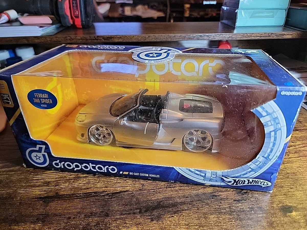 Hot Wheels Dropstars 1/24 Ferrari 360 Spider Silver Convertible