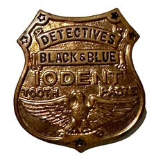 1932 Iodent Toothpaste DETECTIVES "BLACK & BLUE" Badge Pinback 1.5"H