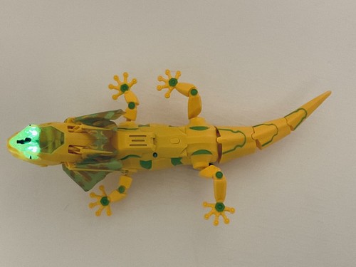 Discovery Kids Robotic RC Frilled 