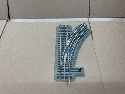 LIONEL SPUR O FASTRACK WEICHENGLEISSTÜCK ABSCHNITT RECHTE WEICHE 0-31 !