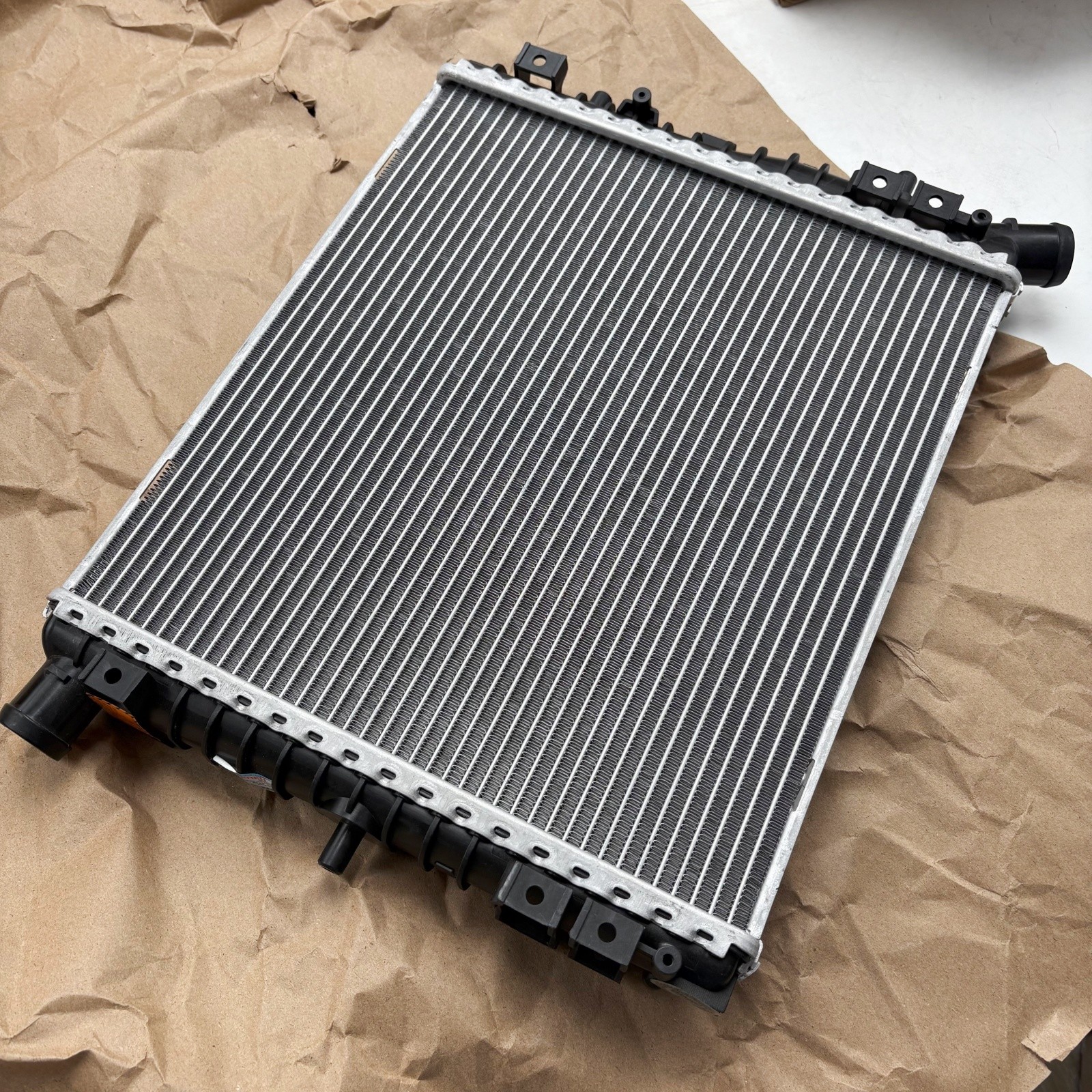Audi R8 Spyder 2007-2015 Radiator P/N 420121252B