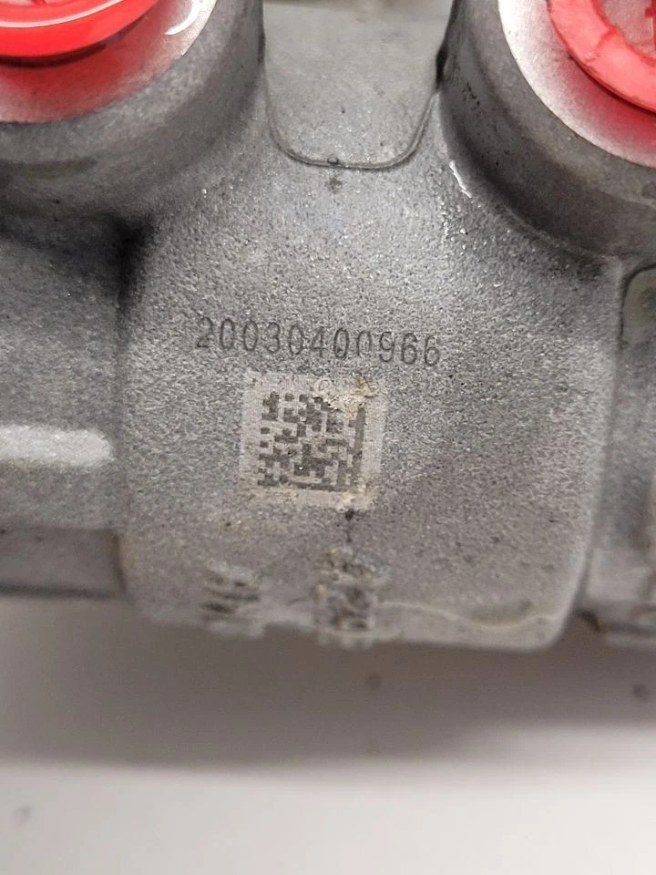 2013-2021 BUICK ENCORE Brake Master Cylinder VIN B 8th Digit Opt Luv 95414483 - Image 4 of 4