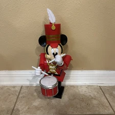 New  DISNEYLAND Large Mickey Mouse Toy Soldier Sipper Cup Christmas 2024