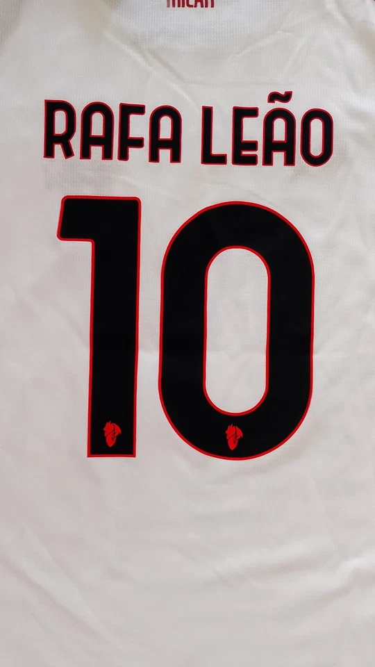 Maglia e pantaloncino AC Milan Puma. Taglia 9/10 anni - Immagine 3 di 4