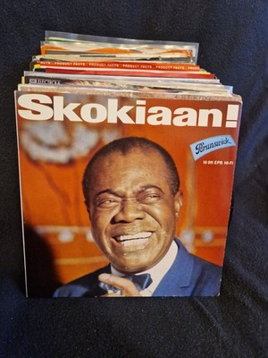 Single7''Louis Armstrong and All Stars EPS SKOKIAAN !.. Siehe Foto Sammelaufgabe