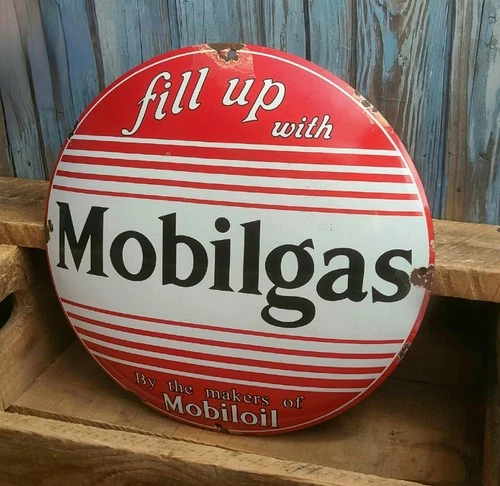 Vintage Mobilgas Mobiloil Mobil Gas Oil Porcelain Metal Pump Plate Domed Sign