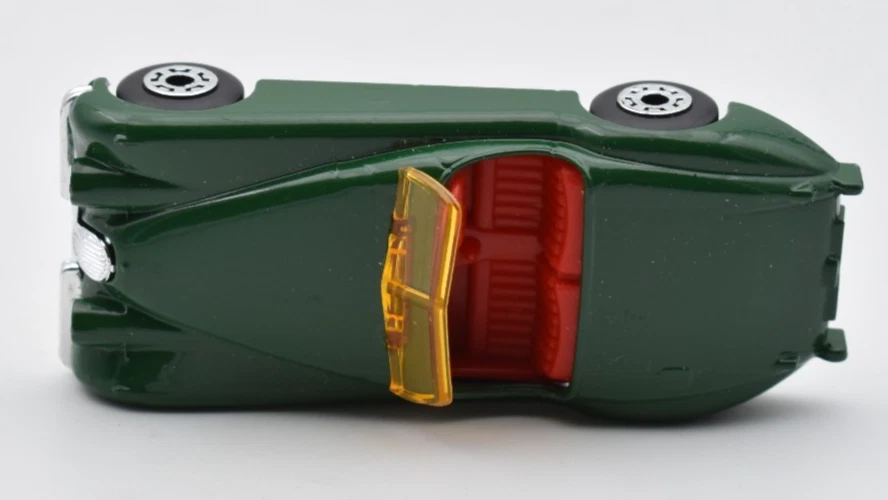 Matchbox Superfast Jaguar XK 120 Cabriolet verde. Made in Macao - Immagine 3 di 4