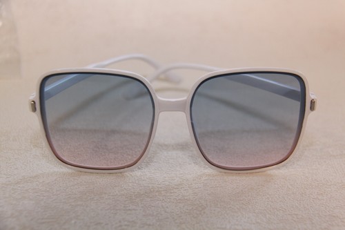 GROSSE BRILLE SONNENBRILLE GLÄSER BLAU ROSA RAHMEN WEISS KUNSTSTOFF RECHTECKIG