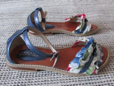 Girl's MONNALISA Blue Floral Sandals Size 30 EUR