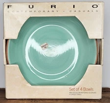 Discontinued Set of 4 Furio Earthenware Soup Bowls in Green w/ Terracotta Rim 