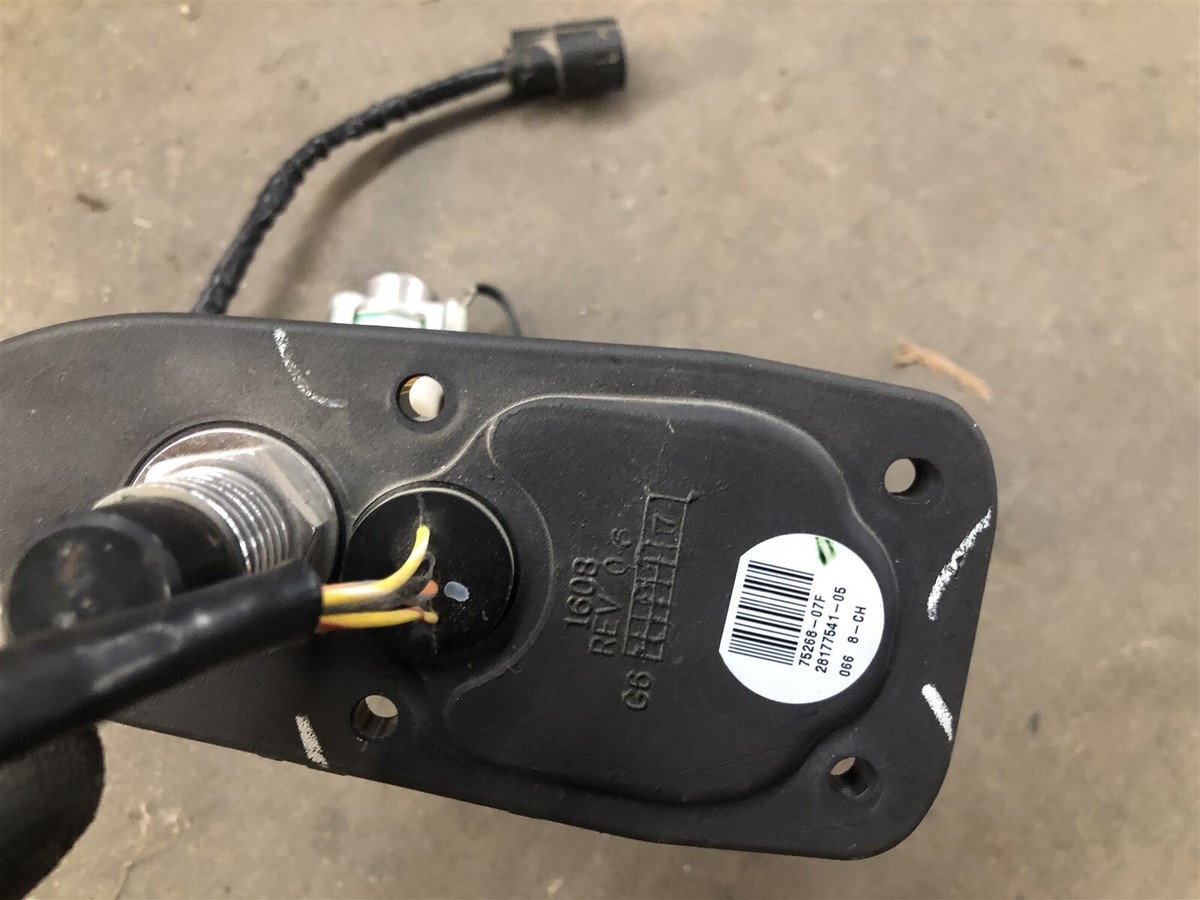 Harley Davidson Sportster XL 1200 Iron 883 10-20 OEM Fuel Gas Pump