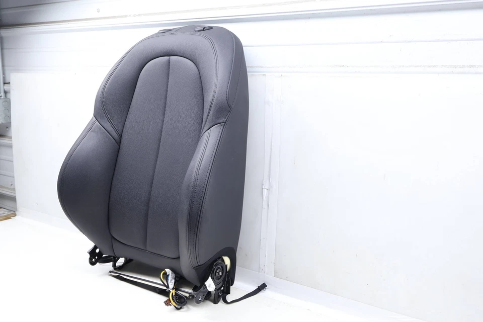 BMW M235I XDRIVE GRAN CUPÉ - Conjunto de cojín respaldo asiento superior delantero izquierdo Foto 2 de 4