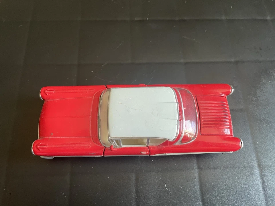 1998 Road Champs 1958 Pontiac Bonneville O scale 1:43 (5") Nice - Image 2 of 4