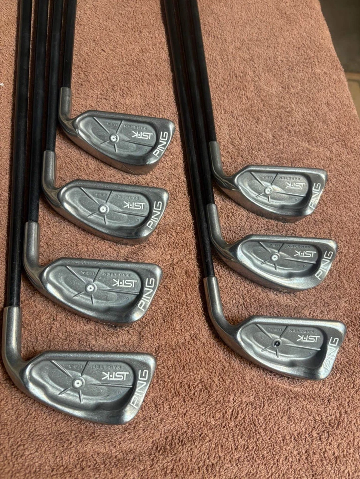 Hierros PING ISI-K 4-PW | RH | Varillas de grafito flexibles regulares Foto 2 de 4