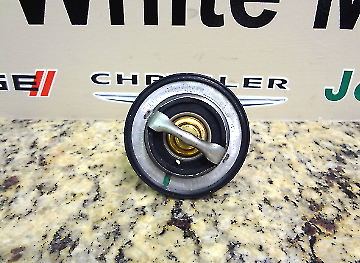 Sell OEM MOPAR SPARE TIRE HOLD DOWN STUD, WING NUT & RETAINER PLATE In - Foto 3