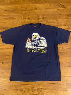 Vintage  Mount Up With Wings As Eagles  Isaiah 40:31 T-Shirt Christian Size 2XL