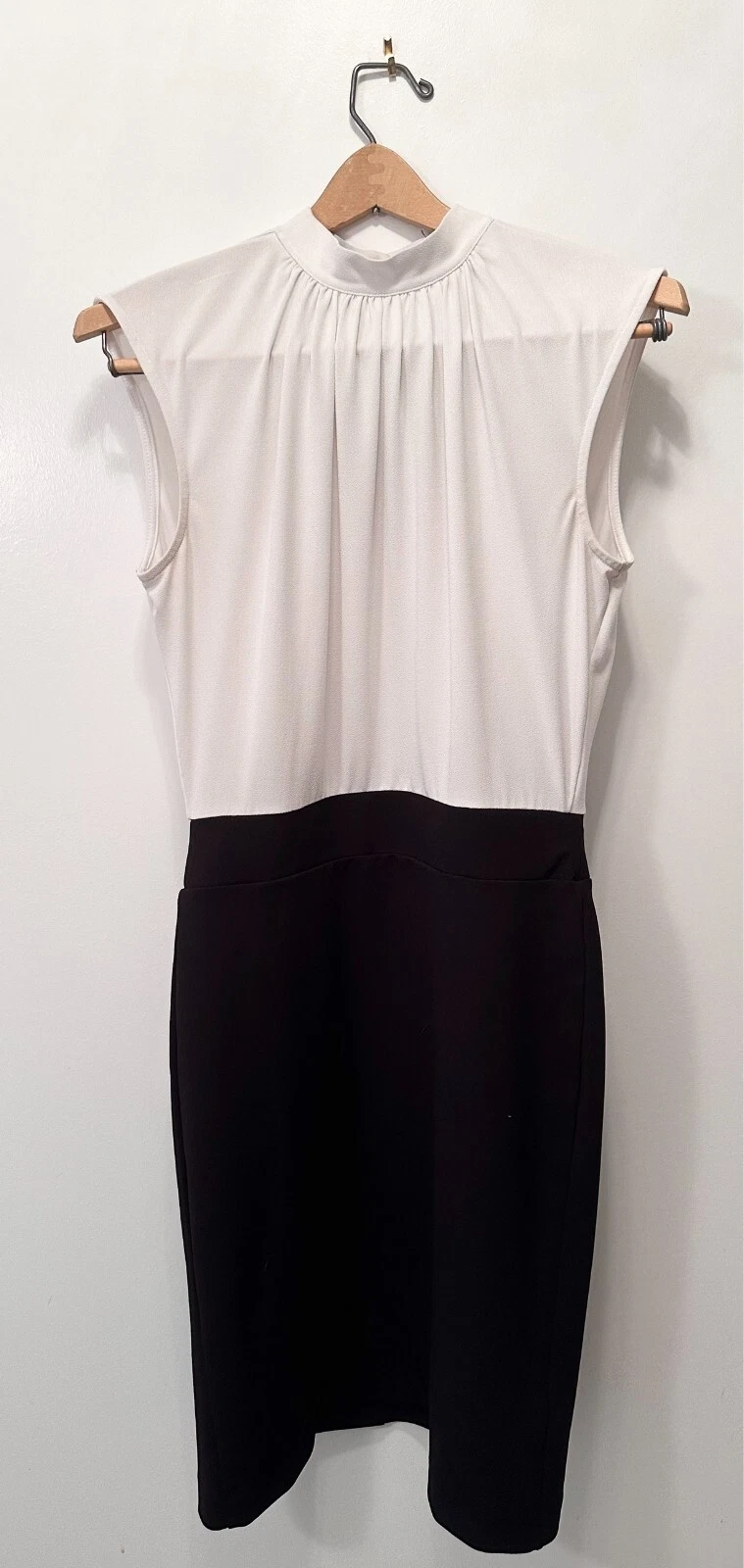 UNDERCOVER Mini abito body H&M diviso bianco e nero piccolo pizzo orlato slip