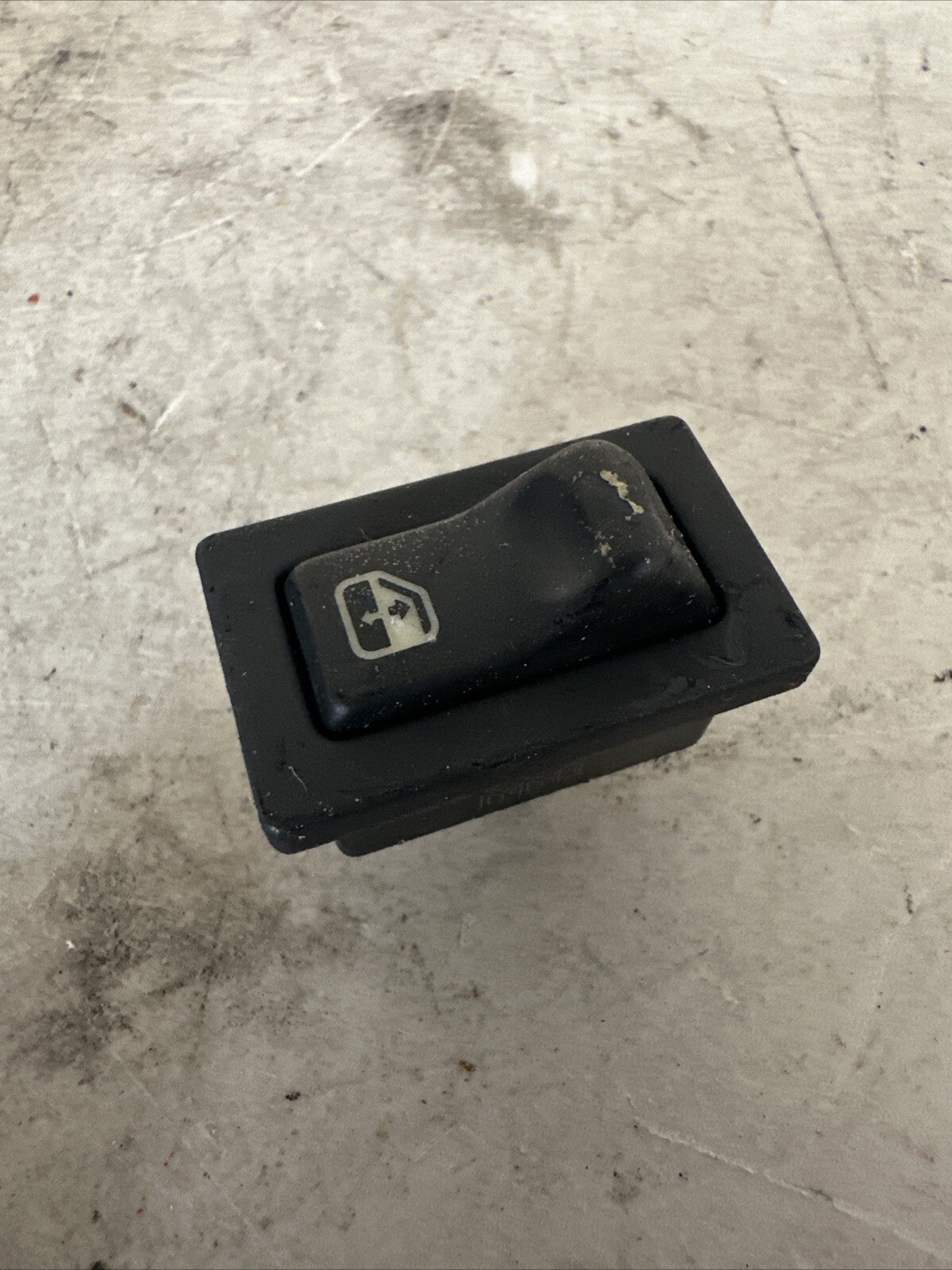 OEM Ferrari 550 MC12 Window LH RH Switch Lot 164643 164642