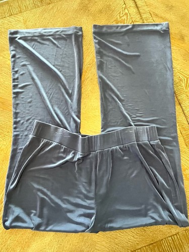 Chico’s Traveler’s Slinky Blue Pull On Pants Sz 3 Waist 36” Inseam 29” - Picture 4 of 7