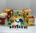 Vintage 1973 Fisher Price Little People Village Main Street #997 Play Lot