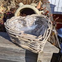 Neu ! Stabiler Kleiner Pflanzkorb Herz 22 Cm Aus Rattan-Weide Blumen Garten Grab