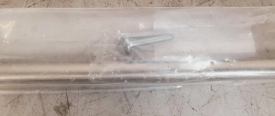 9 Cantidad. Tiradores de herrajes de gabinete de barra europeos Dynasty Hardware P-1020-SN (9 cantidades) Foto 4 de 4