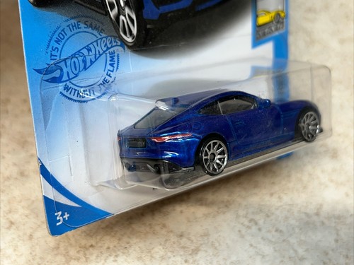 Hot Wheels Lamborghini Urus and Jaguar F-Type 2021 Rare Errors - Picture 11 of 17