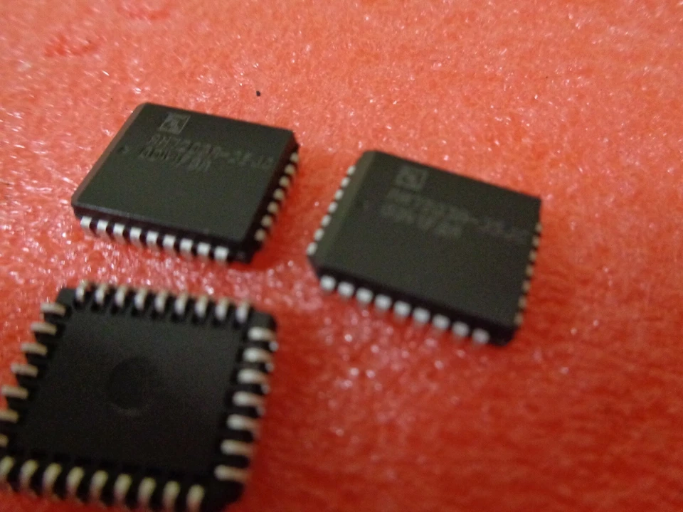 AMD 2Kx9 FIFO Memory 35ns 2 x AM7203A-35JC AM7203A-25JC PLCC-32 Unit - Image 3 of 4