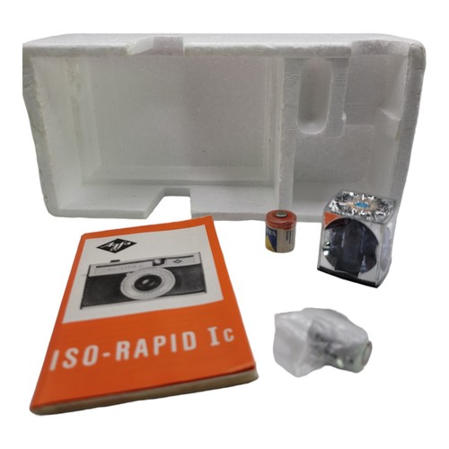 AGFA Isoflash-Rapid C Film Cassette Camera Isitar Lens w/Manual & Original Box - Picture 8 of 10