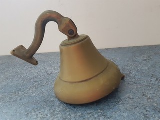 Cloche de porte à suspendre style antique en bronze Vintage