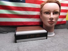 ESTATE VINTAGE ESE ESE-1123 PRO RADIO STATION CLOCK  READ DESCRIPTION