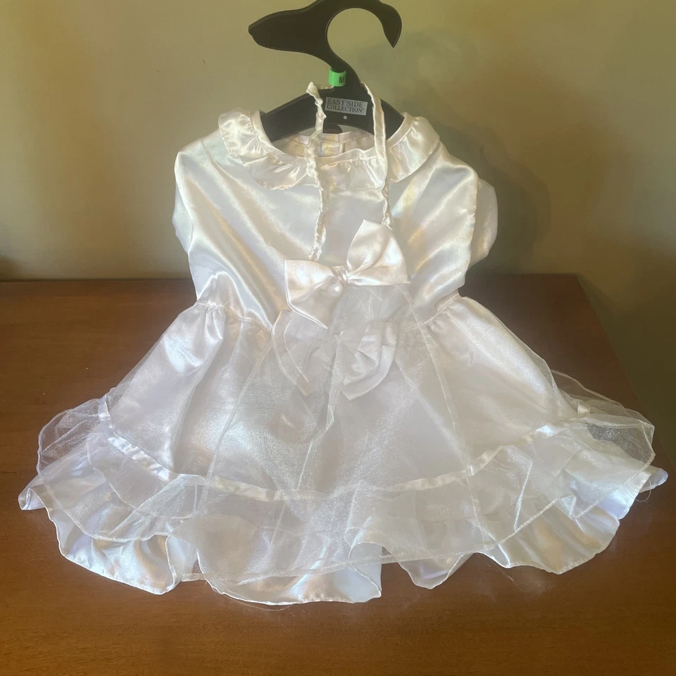 全新无标签 East Side Collection 狗婚礼礼服和面纱 M 码 — 第 2/4 张图片